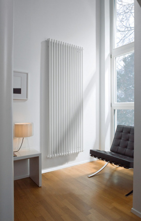 �������� Zehnder Charleston CH 3180/10 1270  RAL 9016